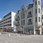 5-7, Moewe